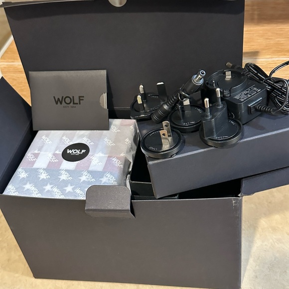 NIB Wolf American Flag Single Watch Winder - Picture 13 of 15